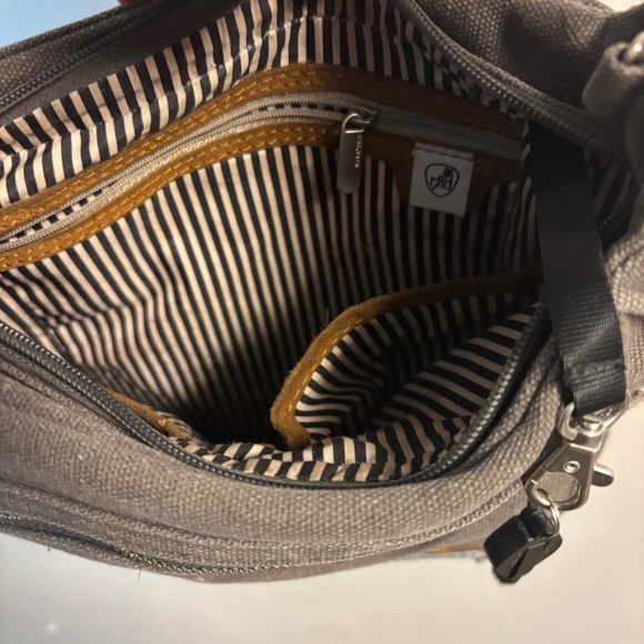 Travelon Anti-theft Heritage Hobo Bag - Picture 7 of 7
